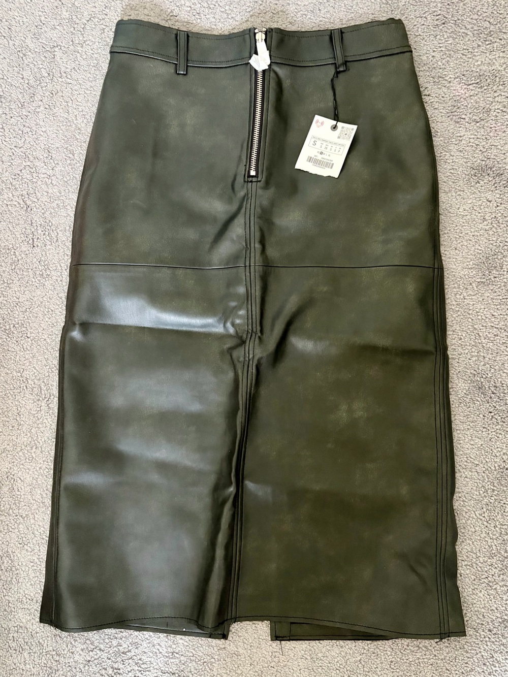 ZARA Classic Black Faux Leather Pencil Skirt. Size small. NWT!